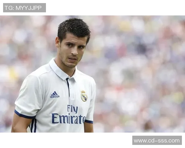 罗特利足球明星的崛起与成就探秘：从青训到职业生涯的辉煌历程